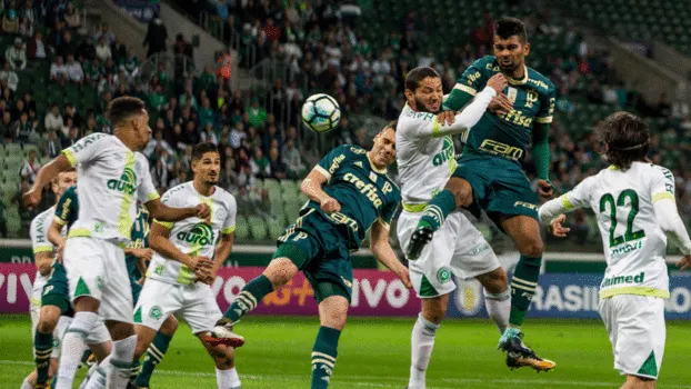 Palmeiras decepciona, cai para a Chapecoense e completa terceiro jogo sem vencer