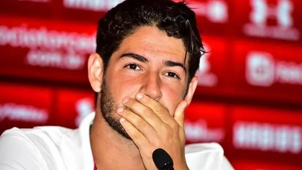 Pato quer Europa, mas não descarta volta ao Corinthians: 'Sou profissional'