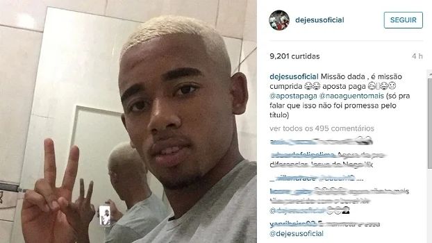 Palmeirense Gabriel Jesus pinta cabelo de loiro: 'Aposta paga'