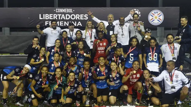 Campeão da Libertadores, Corinthians revela fim de parceria no feminino; Audax não confirma