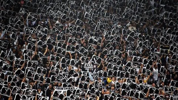 Torcida do Corinthians reserva todos os ingressos e deve lotar Itaquera contra o Sport