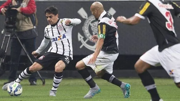 Fagner inicia tratamento no Corinthians e não preocupa para jogo contra o São Paulo