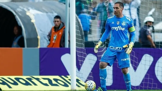 Prass pede calma na análise do Palmeiras: 'Com a derrota, vamos apanhar um pouco'