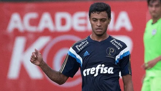 Cleiton Xavier sofre lesão grave e ficará até dois meses afastado no Palmeiras