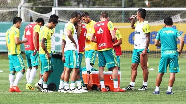 Com time reserva de luxo, Palmeiras pega Grêmio para manter vivo sonho do 'doblete'