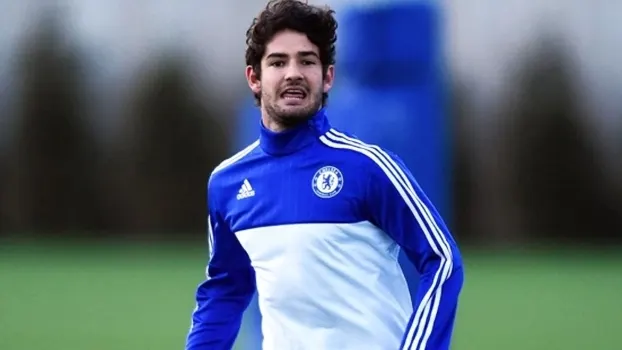 Pato vai repetir no Chelsea número que usou no São Paulo