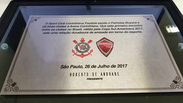 Corinthians presenteará o Patriotas com uma placa