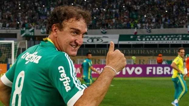 VÍDEO: Cuca afirma que fica no Palmeiras