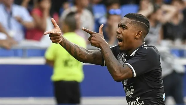 Corinthians vai usar dinheiro de Malcom para pagar acordo de R$ 3 milhões com time 'nanico'