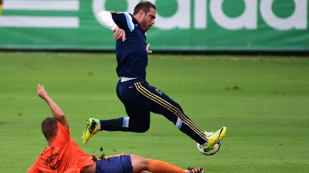 Sem Valdivia, Bruno César vira armador titular em treino do Palmeiras