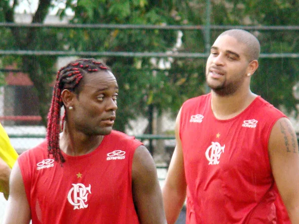 Love recorda Adriano e vê adaptação tranquila em parceria com Guerrero 