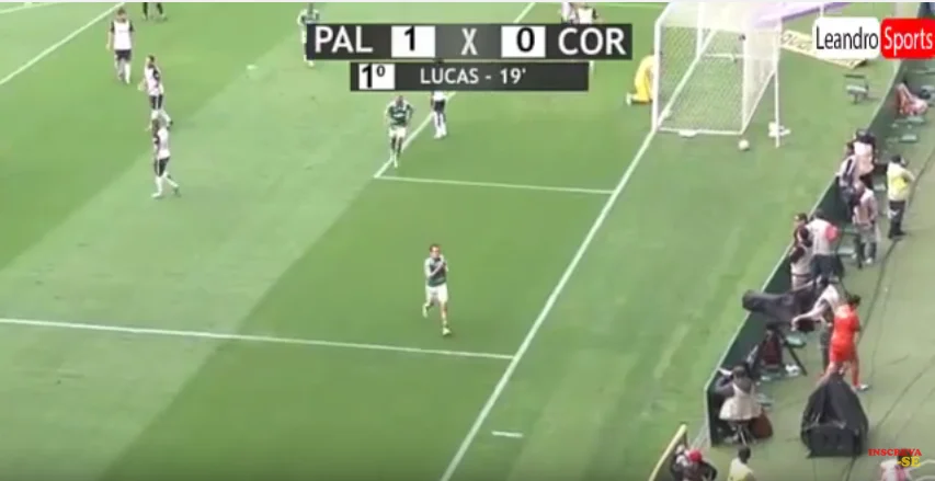 VÍDEO -  Gol de Lucas, Palmeiras 3 x 2 Corinthians - Série A 06/09/2015