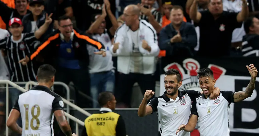 Corinthians sente derrotas, mas se recupera em seguida e se anima para sequência da temporada