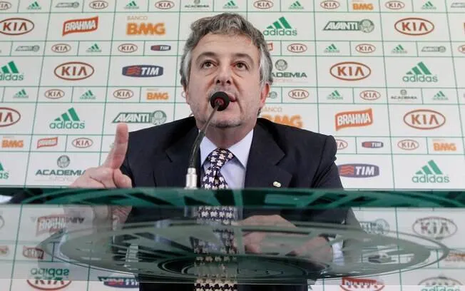 Organizada planeja ir ao MP contra o Palmeiras, e Nobre mantém discurso firme