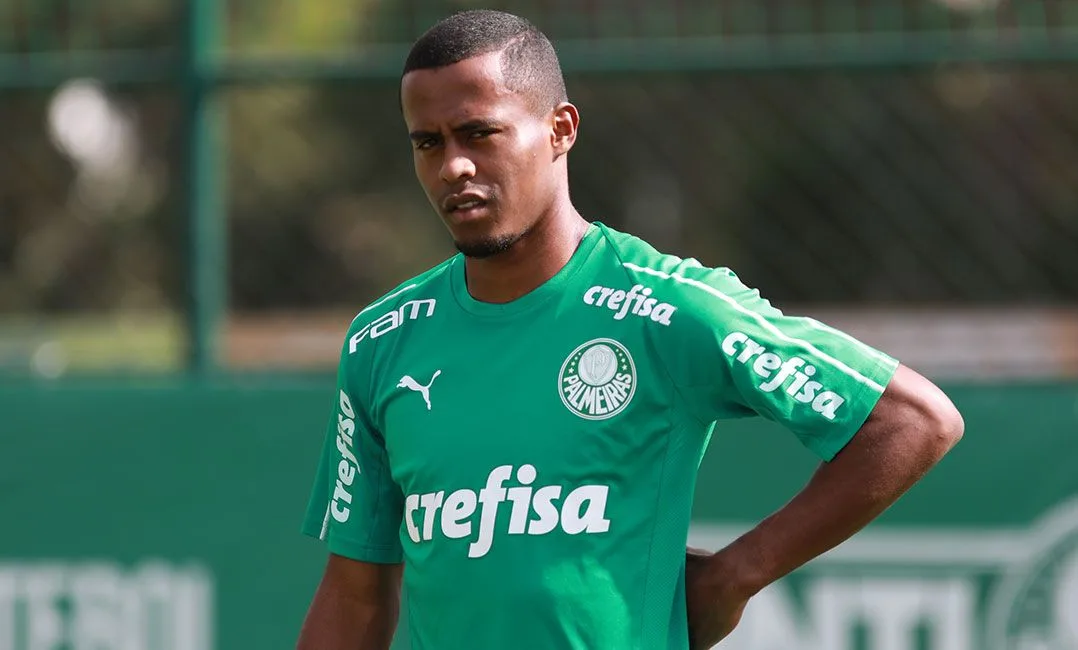 Felipão diz que Palmeiras pode levar um ano para se adaptar ao futebol de Carlos Eduardo