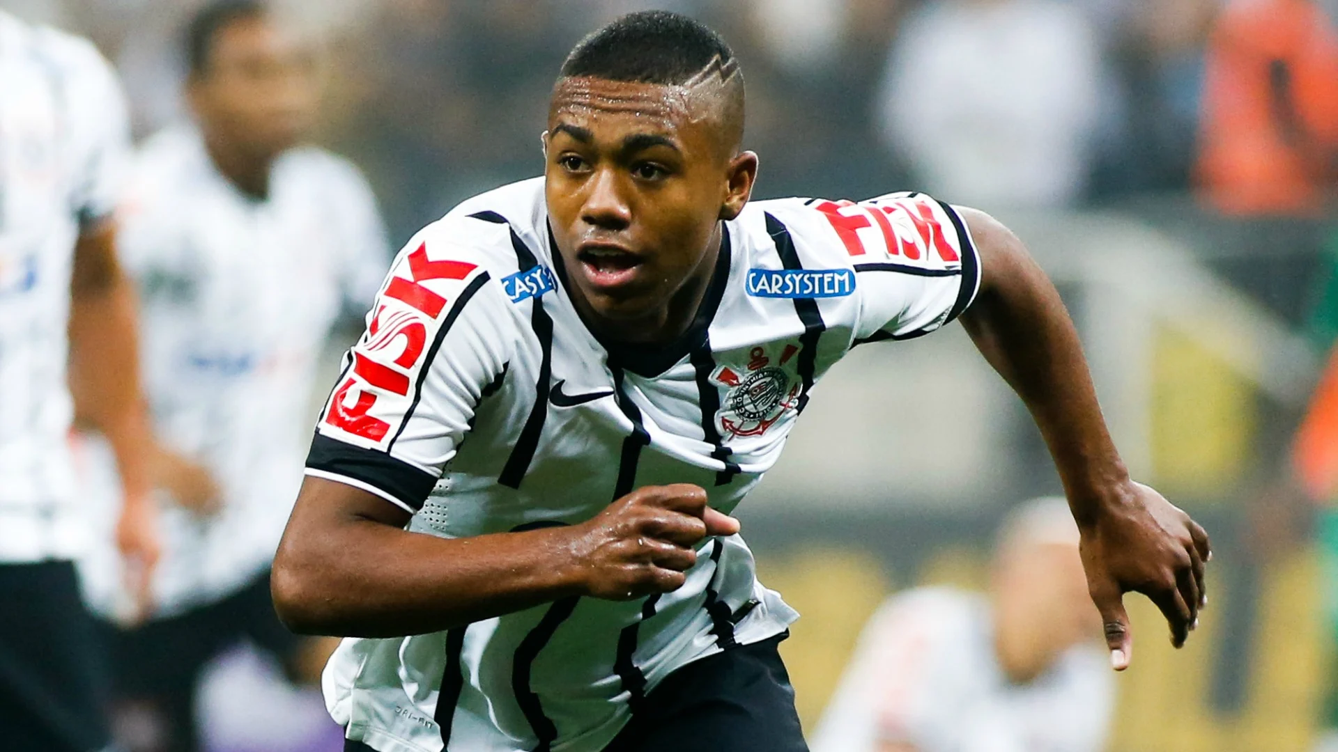 EXCLUSIVO: Clube português demonstra interesse e quer tirar Malcom do Corinthians