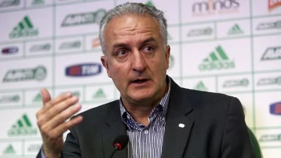 Dorival lamenta calendário e falta de tempo para ajeitar o Palmeiras