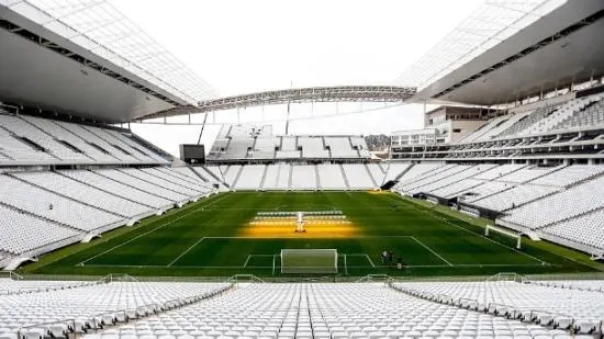 Incompleta, Arena Corinthians recebe clássico de risco