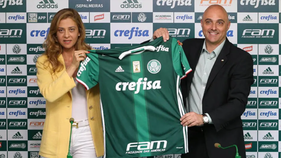 ‘Em vez de criticar o Palmeiras, clubes deveriam procurar suas Crefisas’, diz especialista