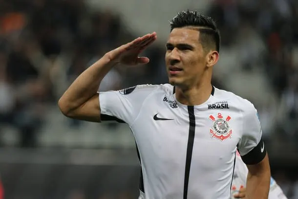 Herói do Majestoso, Balbuena diz que deve renovar com o Corinthians