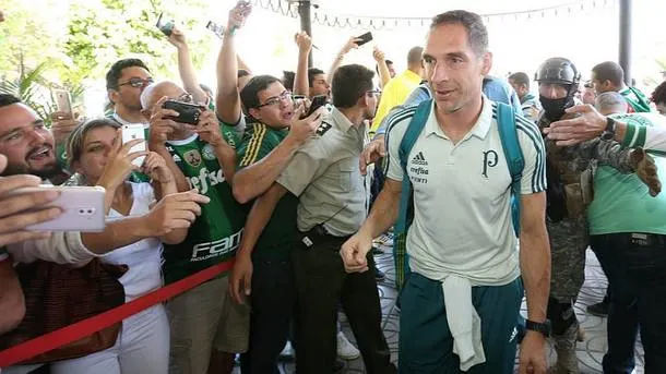 Preparado em campo e nos bastidores, Palmeiras tenta confirmar classificação na Libertadores