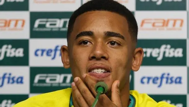 Após secar rivais, Gabriel Jesus volta ainda como artilheiro do Brasileiro