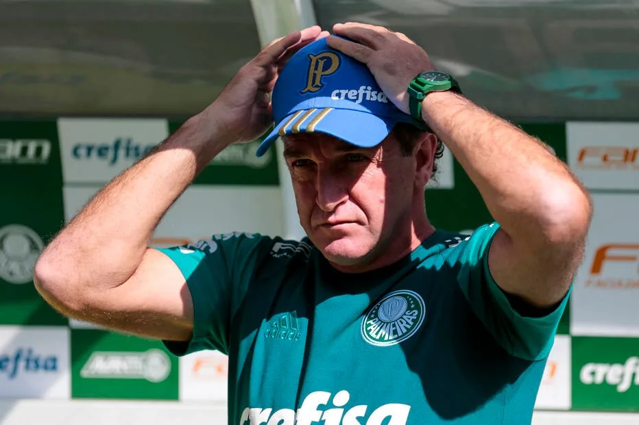 De 'camarote', Palmeiras torce por tropeço do Flamengo na rodada