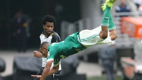 Gabriel Jesus e Dudu são desfalques contra o Inter no Beira-Rio