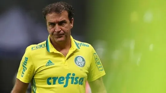 Cuca destaca elenco variado para mudar estilo do Palmeiras