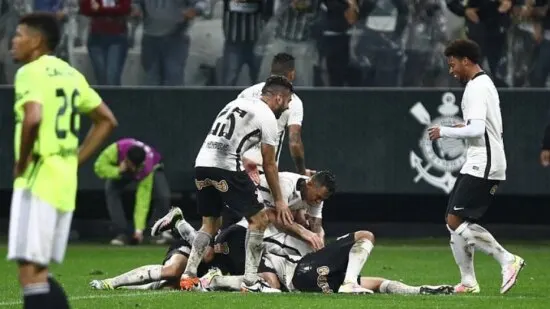 Uendel vê Corinthians com mais moral para encarar o Palmeiras