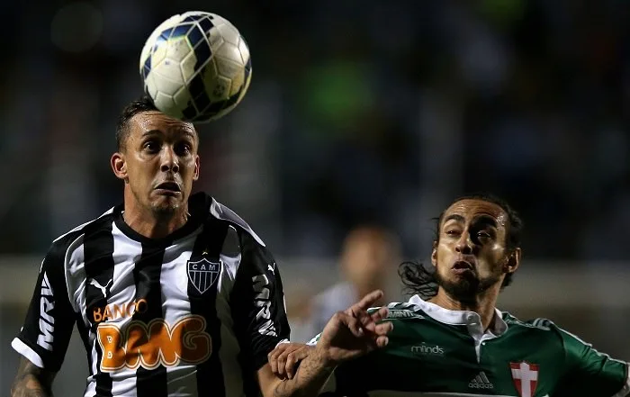 Valdivia escolhe seleção chilena e desfalca o Palmeiras no clássico contra o São Paulo