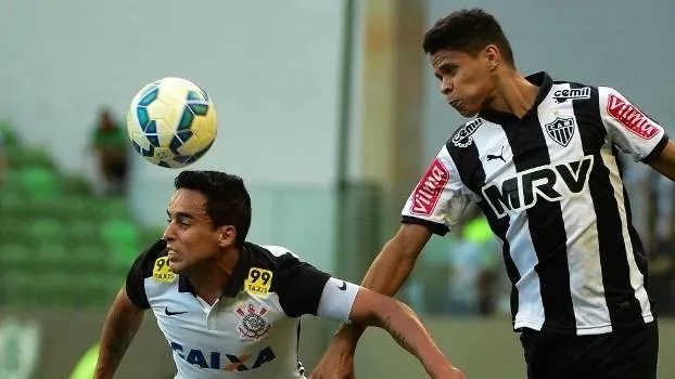 Corinthians canta de galo no terreiro do rival