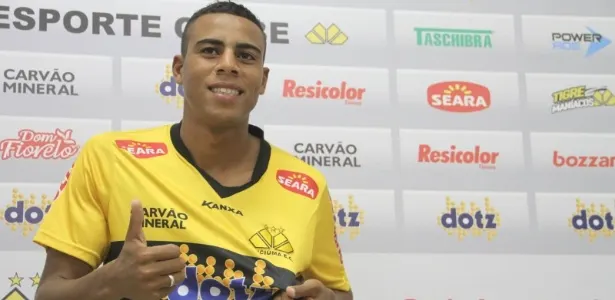 Há 3 anos, ele fazia testes. Hoje, vale R$ 12 mi e interessa ao Corinthians