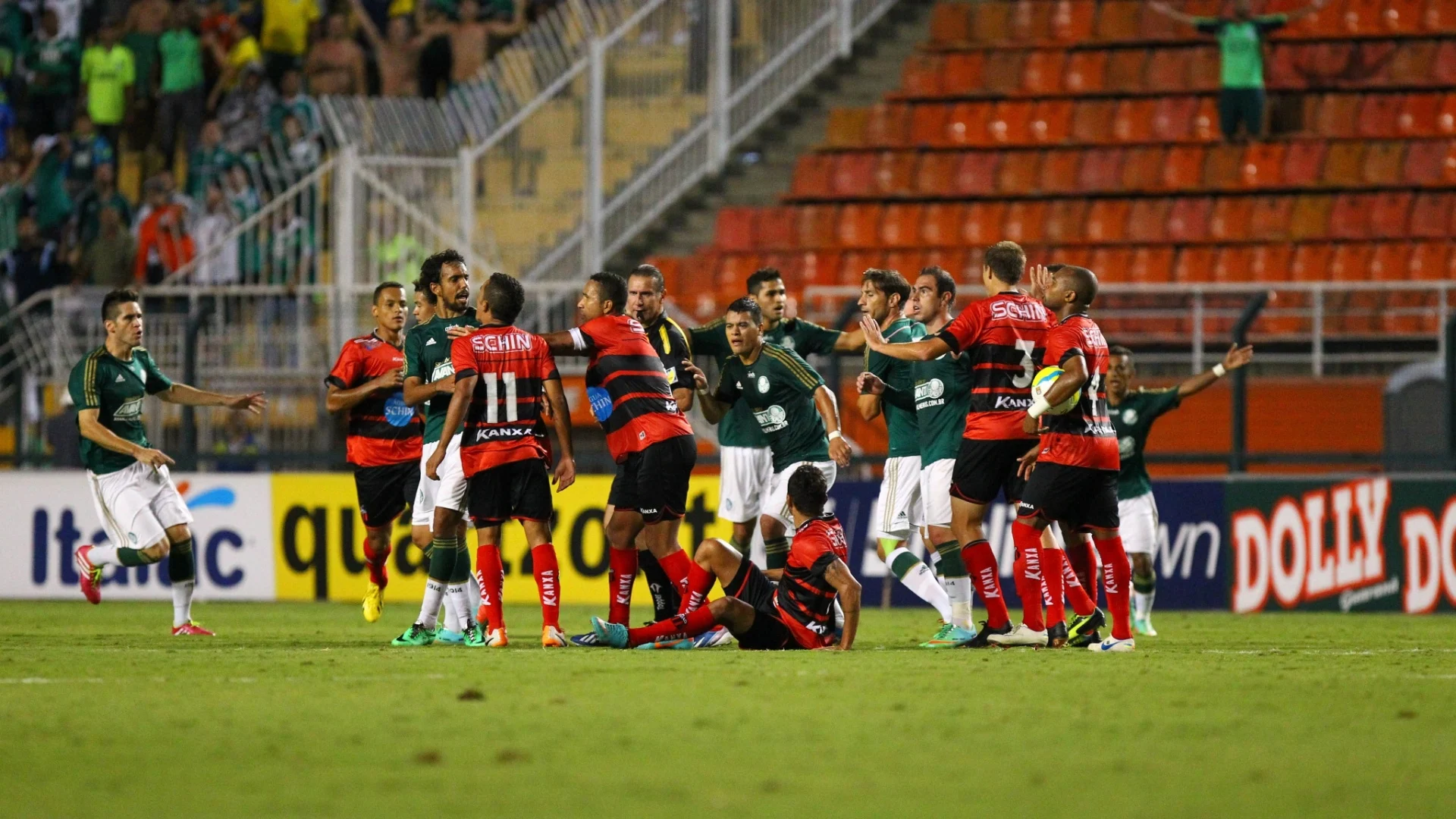 Vídeo: Palmeiras x Ituano: veja o momento da contusão de Alan Kardec