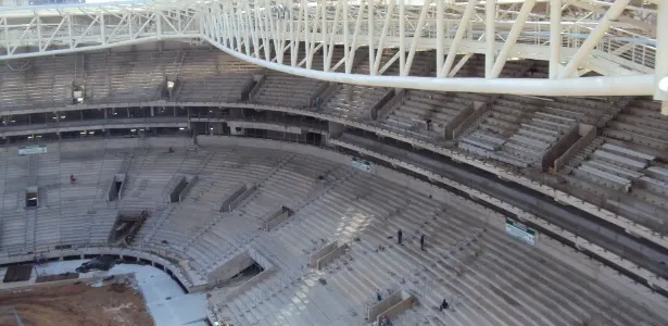 Com futebol e em agosto. Esse é o plano de abertura da Arena Palestra