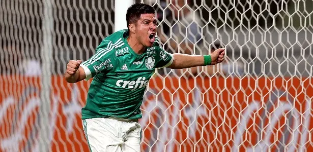 Saída de Valdívia dá espaço para novo ídolo no Palmeiras. Quem se encaixa?