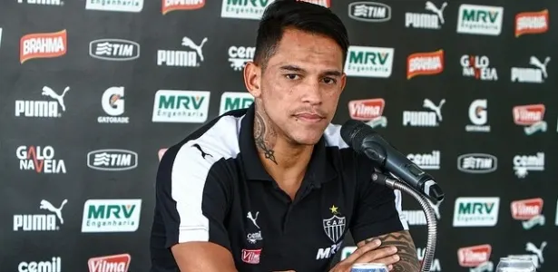 Giovanni Augusto antecipa clubes e confirma acerto com o Corinthians