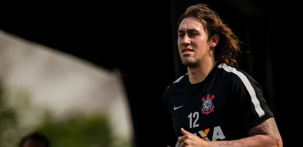 Cássio vai em busca de novo clube e Corinthians vê ciclo próximo do fim