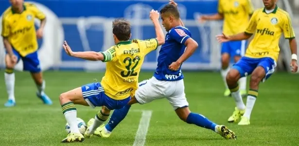 Palmeiras sofre 65% dos gols no 2º tempo; vacilos no fim viram problema