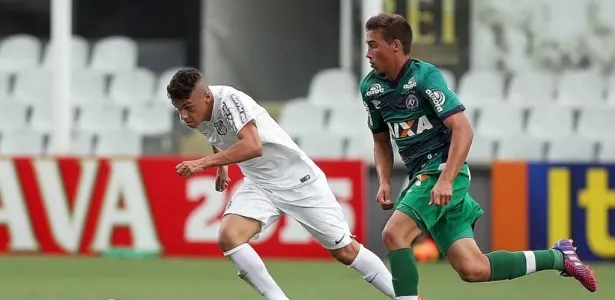 Corinthians contrata sete promessas do Santos em pouco mais de um ano