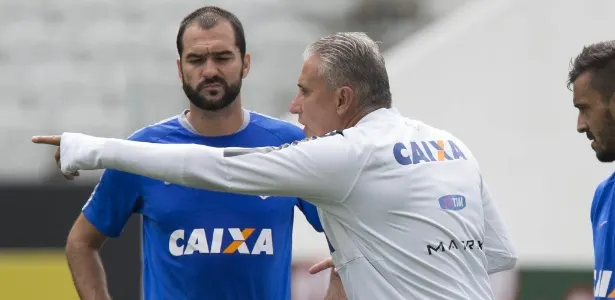 Cristian e Danilo desfalcam o Corinthians por lesões musculares