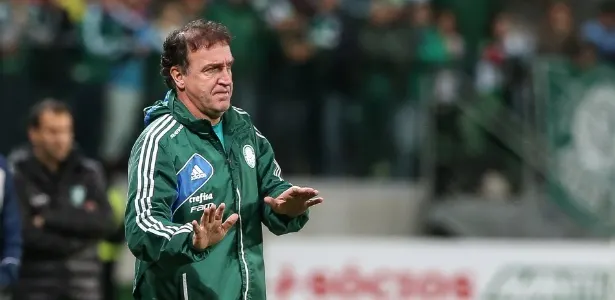 Desempenho pífio como visitante impede Palmeiras de disparar na ponta