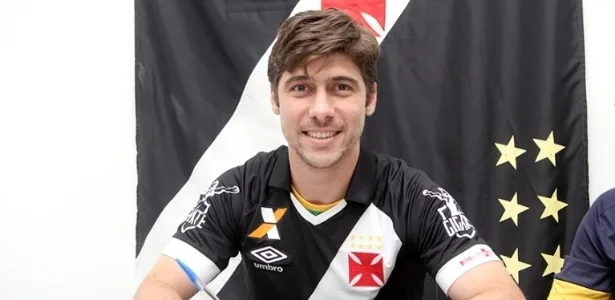 Sem jogar há 10 meses, Fellype Gabriel assina contrato com o Vasco 12