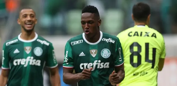 Mina fica no Palmeiras em 2017 mesmo com propostas de europeus, diz agente