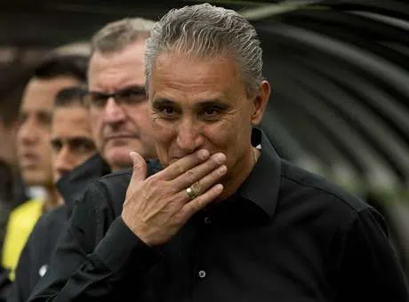 Para evitar boatos, Tite não irá a jogos do Brasil na Copa