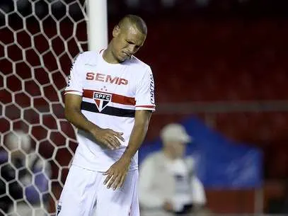 São Paulo revê trauma de pênaltis e atinge 11 anos sem final.