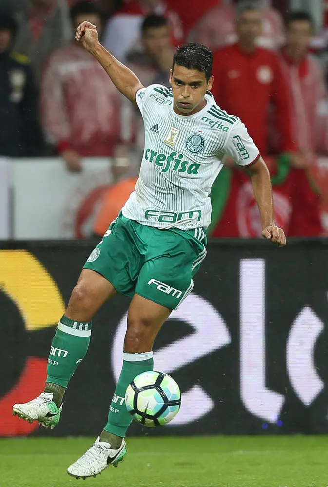 Palmeiras sofre revés para o Inter, mas avança às quartas da Copa do Brasil