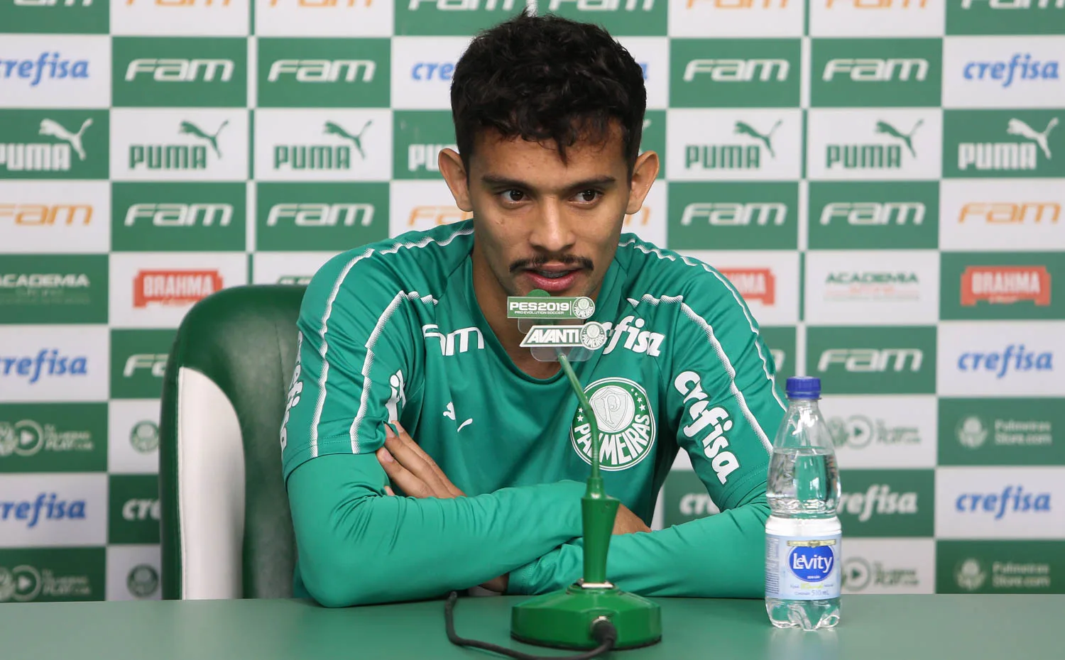 Artilheiro do Verdão, Scarpa exalta atual momento e recorda golaço contra Grêmio