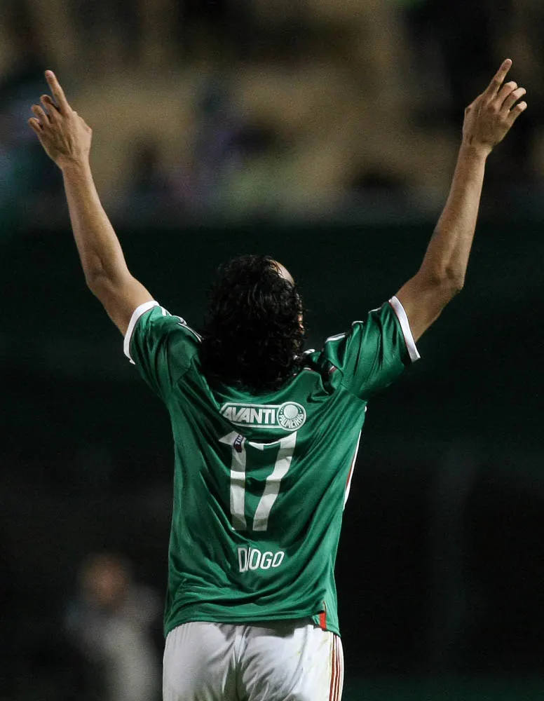 Após o 1º gol pelo Verdão, Diogo destaca empenho da equipe: ‘O caminho é esse’