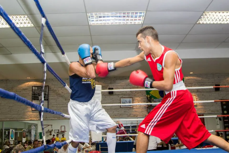 Boxe: Palmeiras triunfa e luta por títulos de torneio em cinco categorias